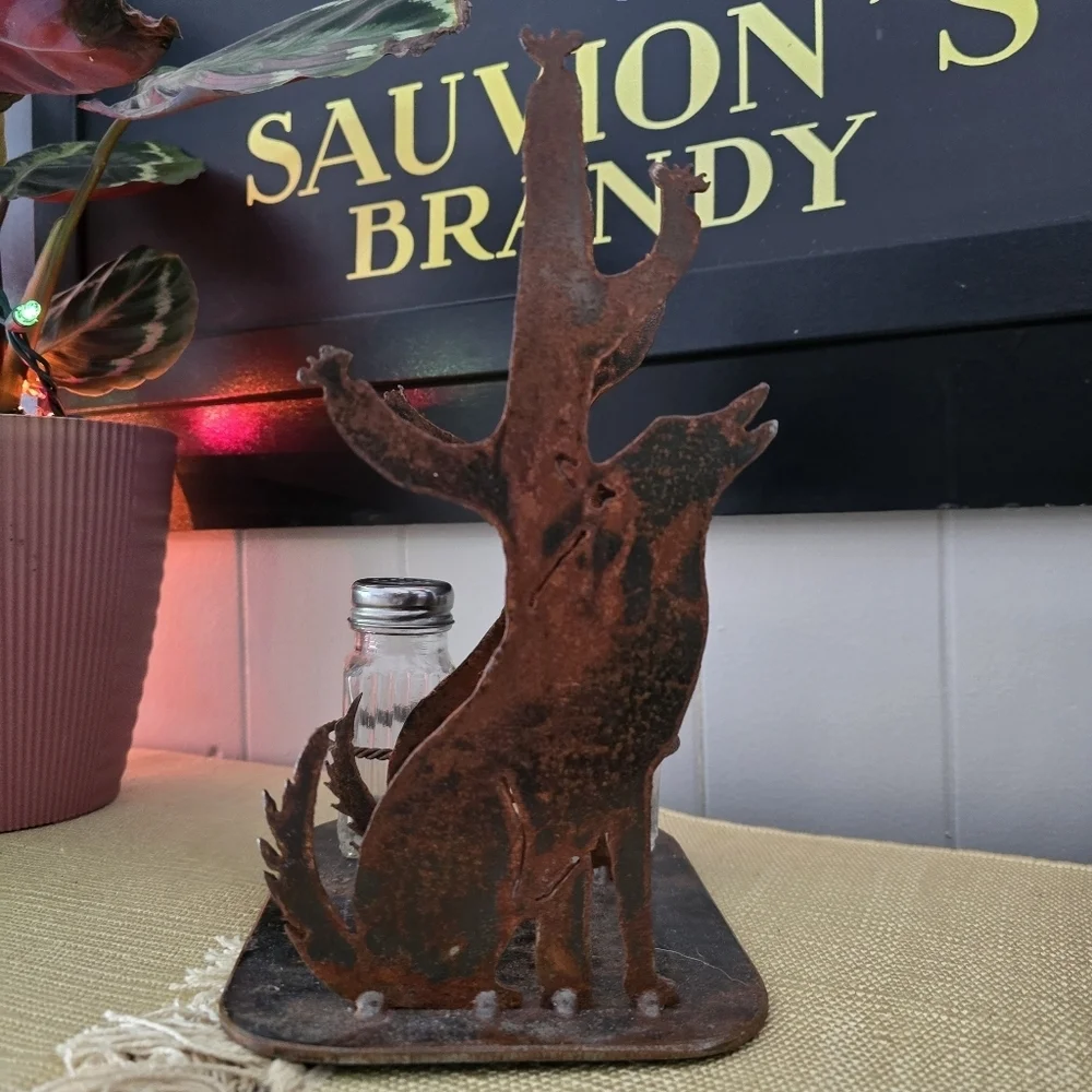 Metal Howling Coyote And Cactus Napkin, Salt, Pepper Holder